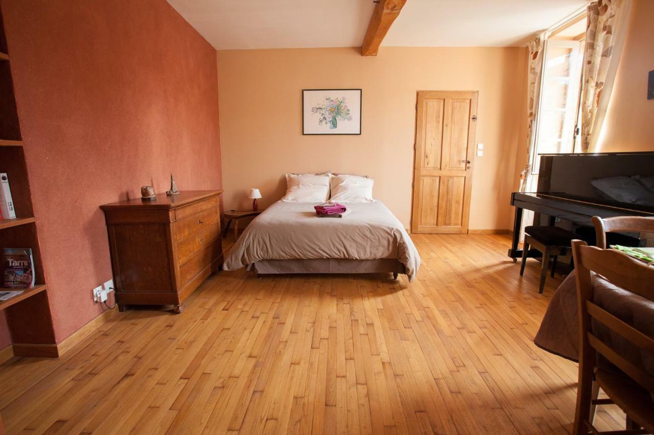 Au Coeur De Montastruc-La-Conseillere - Chambres D'Hotes Kültér fotó